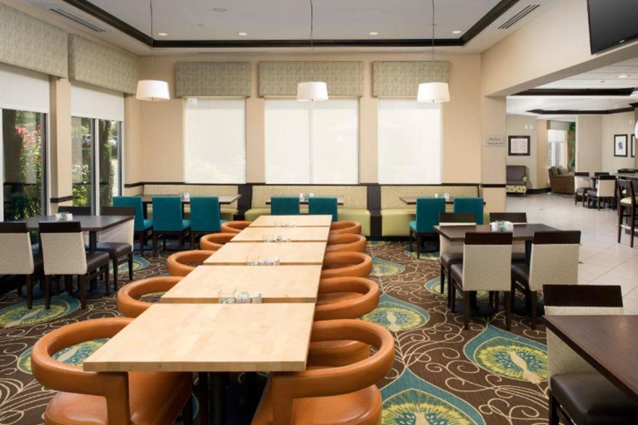 Hilton Garden Inn Winston-Salem/Hanes Mall Extérieur photo