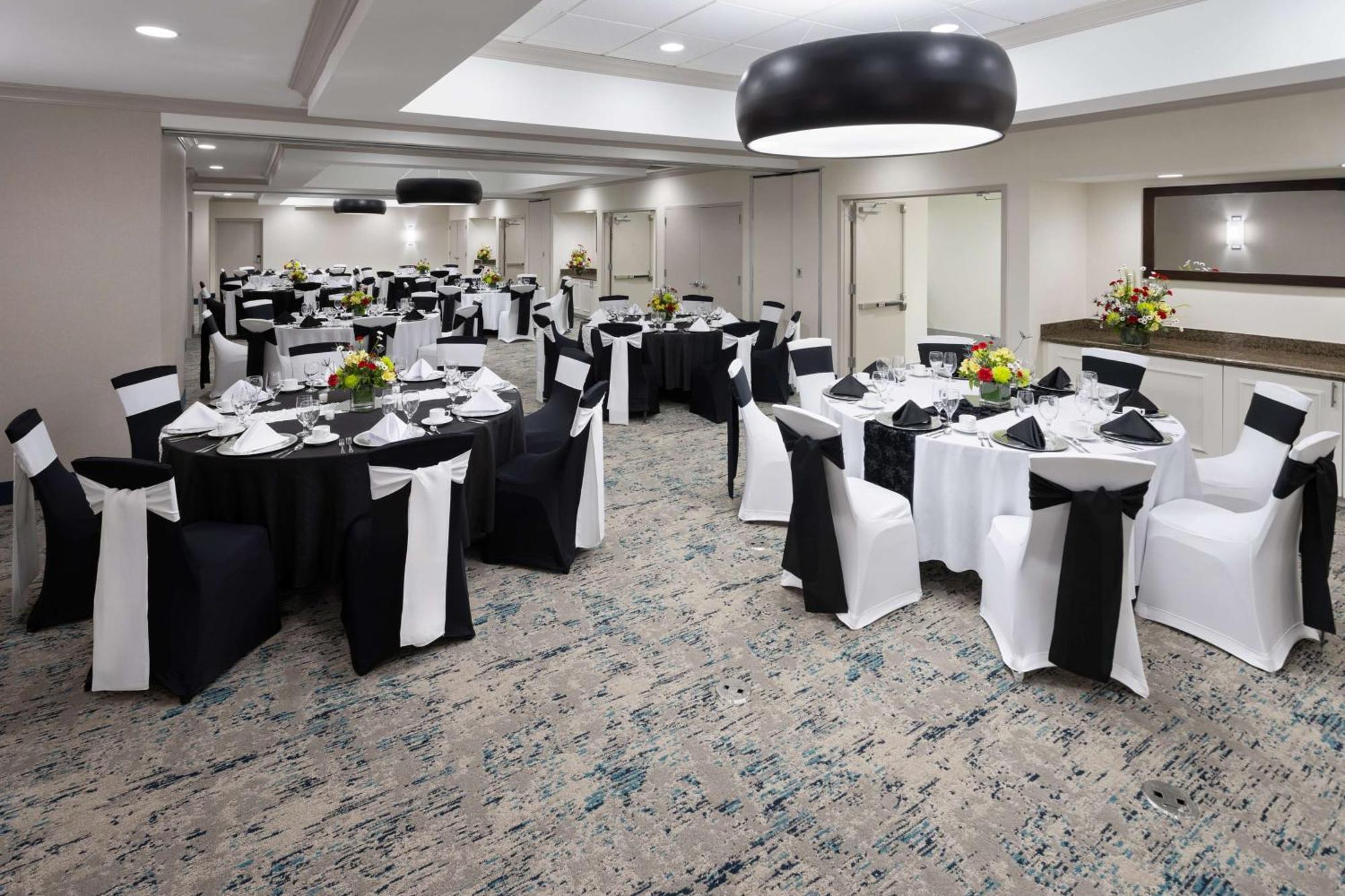 Hilton Garden Inn Winston-Salem/Hanes Mall Extérieur photo